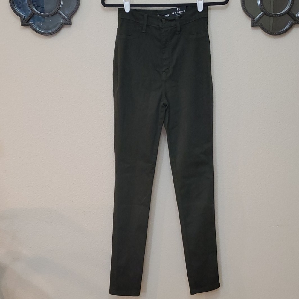 Fashion Nova Olive Jeans